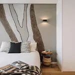 Efe - 3 Bedrooms In Lapa